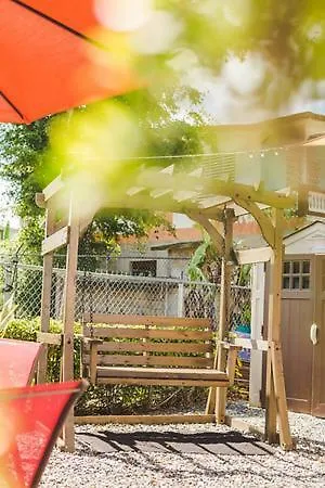 Eden'S Garden Apartment Isabela